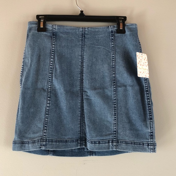 Free People Dresses & Skirts - Free people NWT stretch denim skirt with zip back